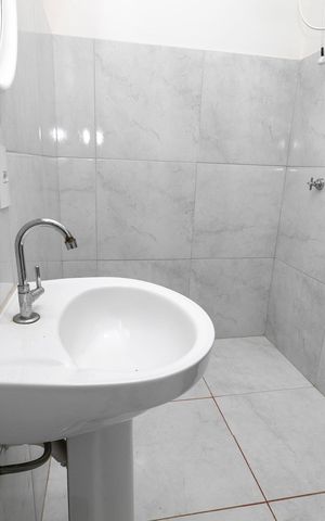 Casa de condomínio para alugar com 280m², 5 quartos e 12 vagasBANHEIRO EXTERNO
