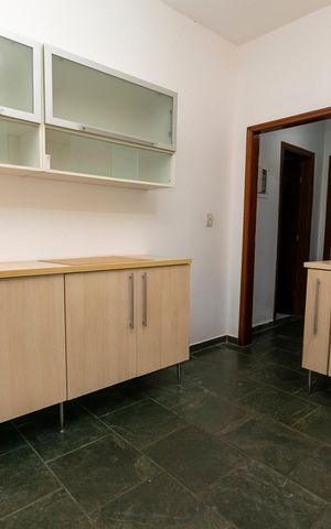 Casa de condomínio para alugar com 280m², 5 quartos e 12 vagasCOZINHA
