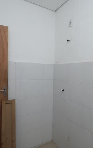Casa para alugar com 120m², 2 quartos e 6 vagasBanheiro