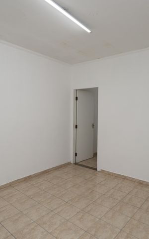 Casa para alugar com 120m², 2 quartos e 6 vagasSala