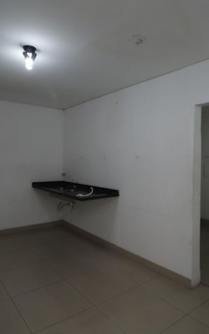 Casa para alugar com 120m², 2 quartos e 6 vagasCozinha
