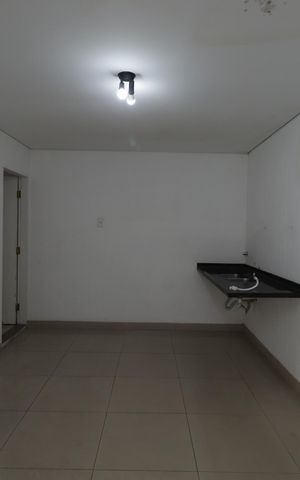 Casa para alugar com 120m², 2 quartos e 6 vagasCozinha
