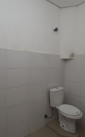 Casa para alugar com 120m², 2 quartos e 6 vagasBanheiro