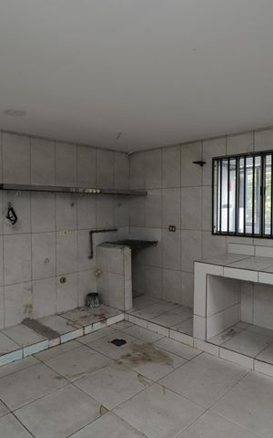 Casa para alugar com 120m², 2 quartos e 6 vagasÁrea de Serviço