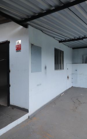 Casa para alugar com 120m², 2 quartos e 6 vagasQuintal