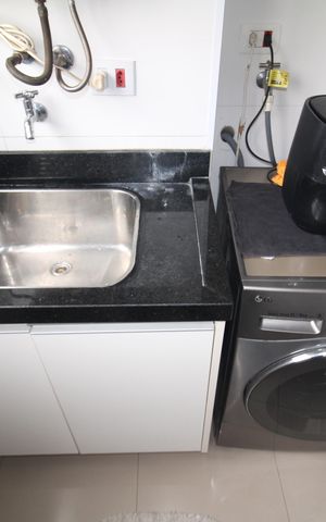 Apartamento para alugar com 185m², 4 quartos e 3 vagasCozinha / Área de Serviço