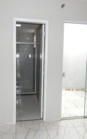 Casa para alugar com 82m², 2 quartos e 2 vagasSuíte 