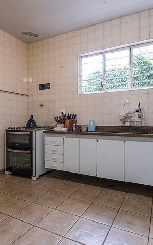 Casa para alugar com 410m², 4 quartos e 3 vagas Casa para alugar com 410m², 4 quartos e 3 vagasCozinha