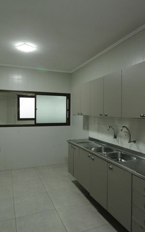 Apartamento para alugar com 153m², 3 quartos e 2 vagasCozinha e Área de Serviço