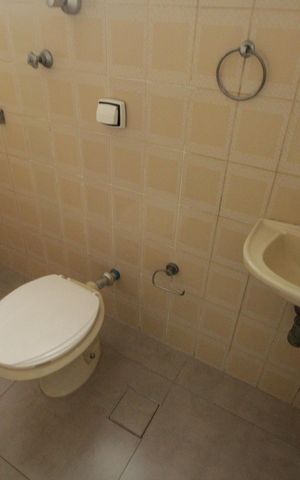 Apartamento para alugar com 153m², 3 quartos e 2 vagasBanheiro de serviço