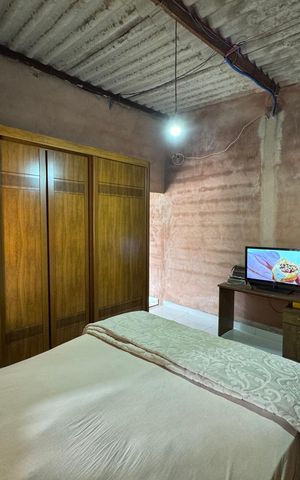 Casa à venda com 157m², 1 quarto e 2 vagas Casa à venda com 157m², 1 quarto e 2 vagasSuíte