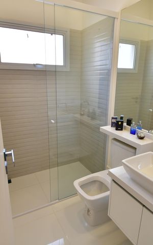 Casa de condomínio para alugar com 502m², 3 quartos e 4 vagasBanheiro Suíte
