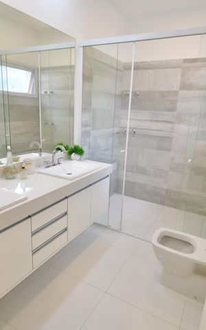 Casa de condomínio para alugar com 502m², 3 quartos e 4 vagasBanheiro Suíte 2
