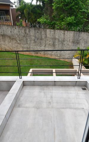 Casa de condomínio para alugar com 502m², 3 quartos e 4 vagasVaranda Suíte