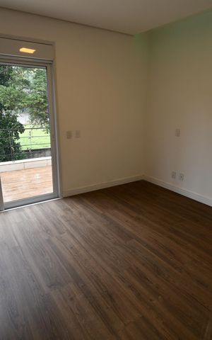 Casa de condomínio para alugar com 498m², 3 quartos e 4 vagasQuarto 1 - Suíte