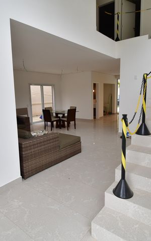 Casa de condomínio para alugar com 498m², 3 quartos e 4 vagasSala