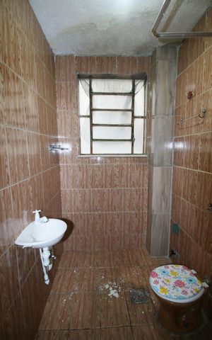 Apartamento para alugar com 60m², 2 quartos e sem vagaBanheiro