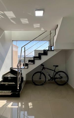 Apartamento à venda com 157m², 4 quartos e 1 vaga Apartamento à venda com 157m², 4 quartos e 1 vagaSala