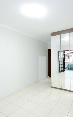 Casa para alugar com 200m², 3 quartos e 2 vagasSuíte 2