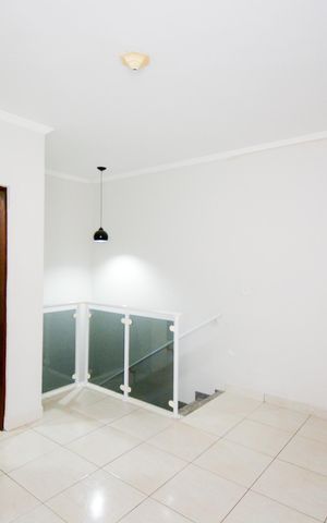 Casa para alugar com 200m², 3 quartos e 2 vagasSuíte - Edícula 