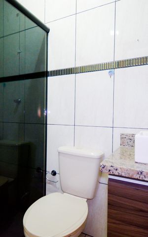 Casa para alugar com 200m², 3 quartos e 2 vagasBanheiro da Suíte - Edícula 