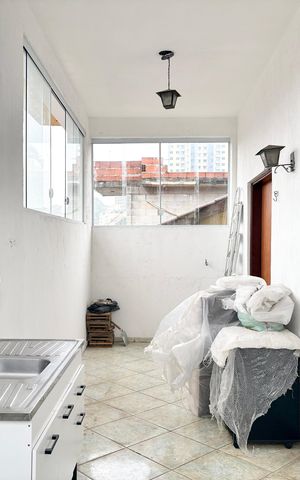 Casa para alugar com 60m², 1 quarto e sem vaga Casa para alugar com 60m², 1 quarto e sem vagaCozinha e Área de Serviço