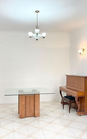 Casa para alugar com 60m², 1 quarto e sem vaga Casa para alugar com 60m², 1 quarto e sem vagaSala/ Quarto