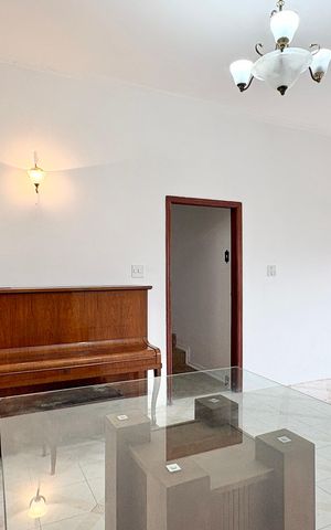 Casa para alugar com 60m², 1 quarto e sem vaga Casa para alugar com 60m², 1 quarto e sem vagaSala/ Quarto
