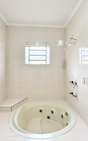 Casa para alugar com 60m², 1 quarto e sem vaga Casa para alugar com 60m², 1 quarto e sem vagaBanheiro