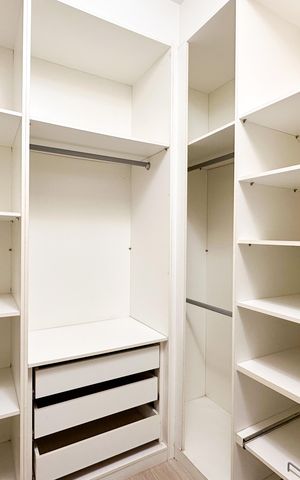 Apartamento para alugar com 156m², 4 quartos e 3 vagas Apartamento para alugar com 156m², 4 quartos e 3 vagasCloset da suíte 1