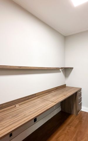 Apartamento para alugar com 156m², 4 quartos e 3 vagas Apartamento para alugar com 156m², 4 quartos e 3 vagasEscritório