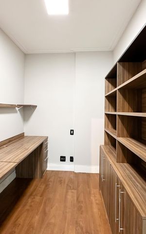 Apartamento para alugar com 156m², 4 quartos e 3 vagas Apartamento para alugar com 156m², 4 quartos e 3 vagasEscritório