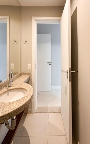 Apartamento para alugar com 156m², 4 quartos e 3 vagas Apartamento para alugar com 156m², 4 quartos e 3 vagasLavabo
