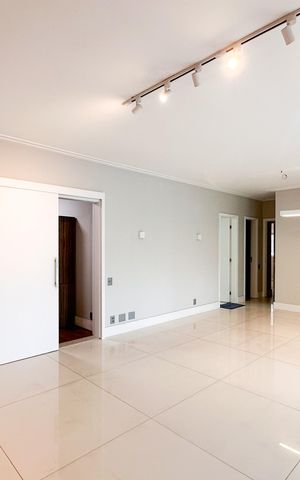 Apartamento para alugar com 156m², 4 quartos e 3 vagas Apartamento para alugar com 156m², 4 quartos e 3 vagasSala