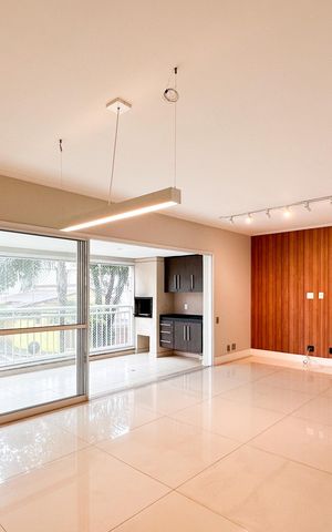 Apartamento para alugar com 156m², 4 quartos e 3 vagas Apartamento para alugar com 156m², 4 quartos e 3 vagasSala