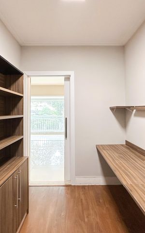 Apartamento para alugar com 156m², 4 quartos e 3 vagas Apartamento para alugar com 156m², 4 quartos e 3 vagasEscritório