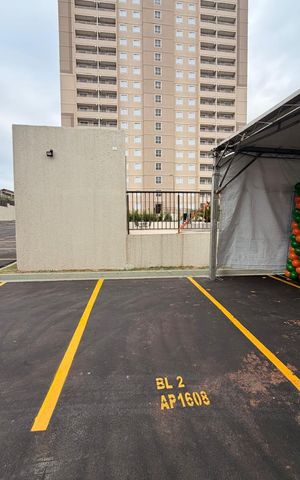 Apartamento à venda com 43m², 2 quartos e 1 vaga Apartamento à venda com 43m², 2 quartos e 1 vagaEstacionamento