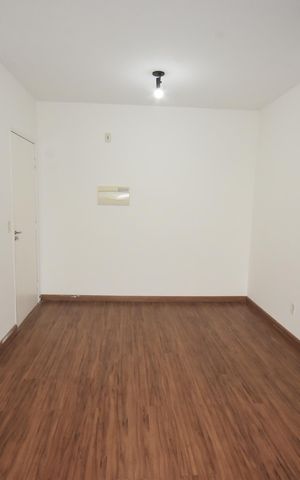 Apartamento à venda com 50m², 2 quartos e 1 vaga Apartamento à venda com 50m², 2 quartos e 1 vagaSala