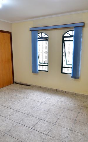 Casa para alugar com 295m², 3 quartos e 3 vagasEscritório