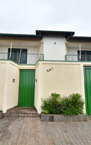 Casa para alugar com 295m², 3 quartos e 3 vagasFachada