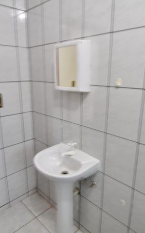 Casa para alugar com 295m², 3 quartos e 3 vagasBanheiro