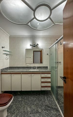 Apartamento para alugar com 142m², 4 quartos e 2 vagas Apartamento para alugar com 142m², 4 quartos e 2 vagasBanheiro da Suíte