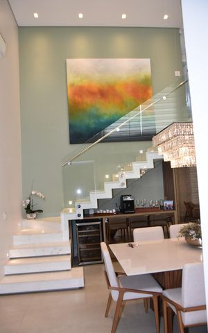 Casa de condomínio à venda com 357m², 4 quartos e 3 vagas Casa de condomínio à venda com 357m², 4 quartos e 3 vagasescada