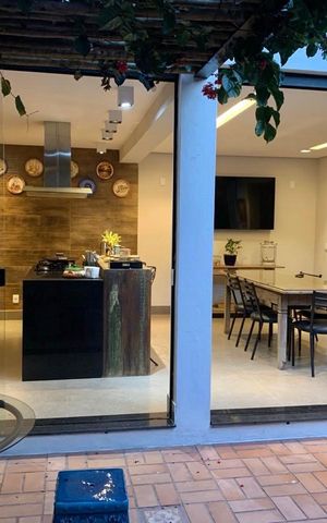 Casa à venda com 401m², 5 quartos e 6 vagasÁrea externa