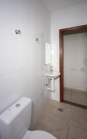 Casa para alugar com 50m², 2 quartos e sem vaga Casa para alugar com 50m², 2 quartos e sem vagaBanheiro
