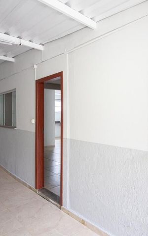 Casa para alugar com 50m², 2 quartos e sem vaga Casa para alugar com 50m², 2 quartos e sem vagaVaranda