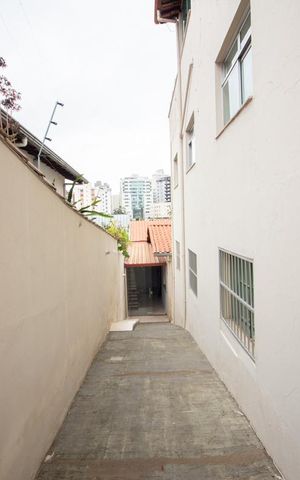 Casa para alugar com 50m², 2 quartos e sem vaga Casa para alugar com 50m², 2 quartos e sem vagaEntrada