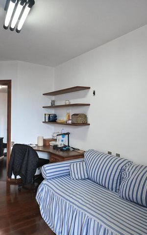 Apartamento à venda com 211m², 4 quartos e 3 vagasSuíte 2