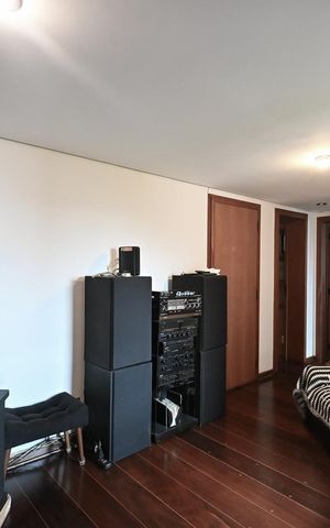 Apartamento à venda com 211m², 4 quartos e 3 vagasSala de Tv