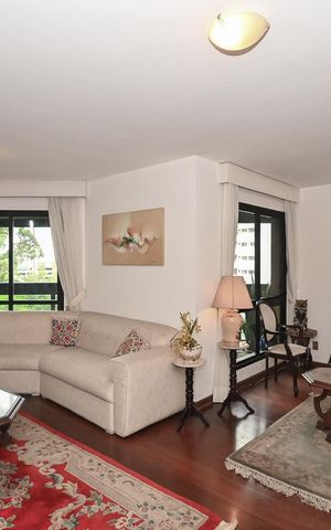 Apartamento à venda com 211m², 4 quartos e 3 vagasSala
